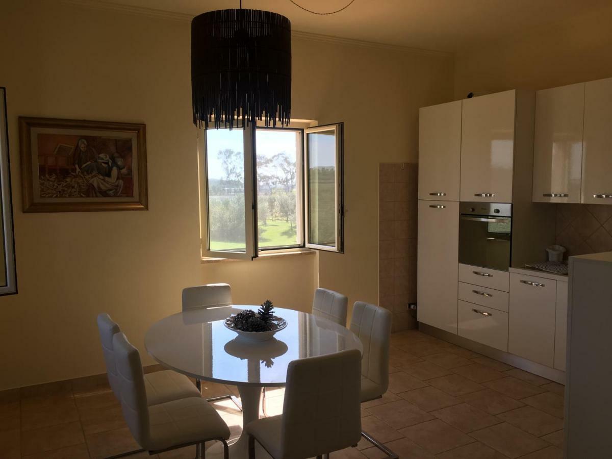 Villa Olga Tarquinia Buitenkant foto